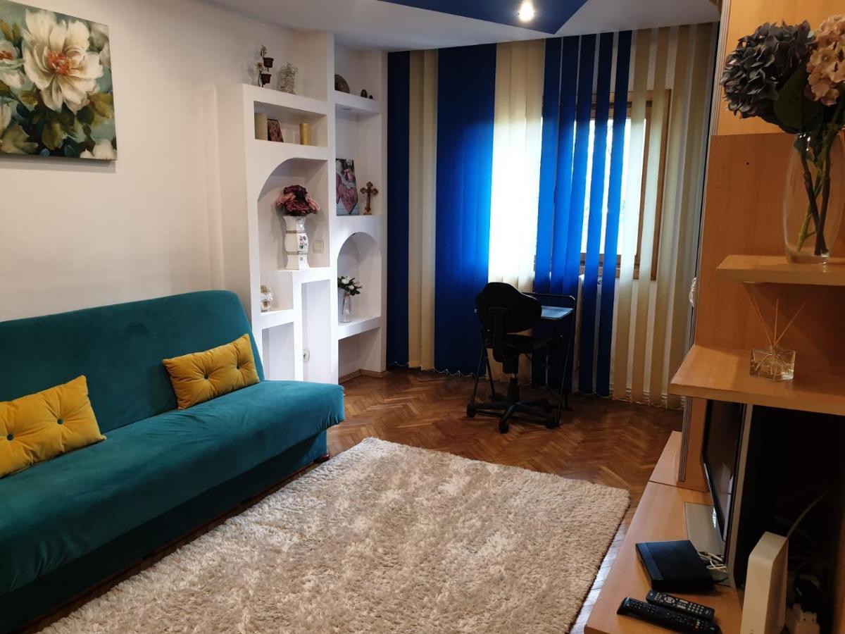 3 Camere Central ยาช ภายนอก รูปภาพ