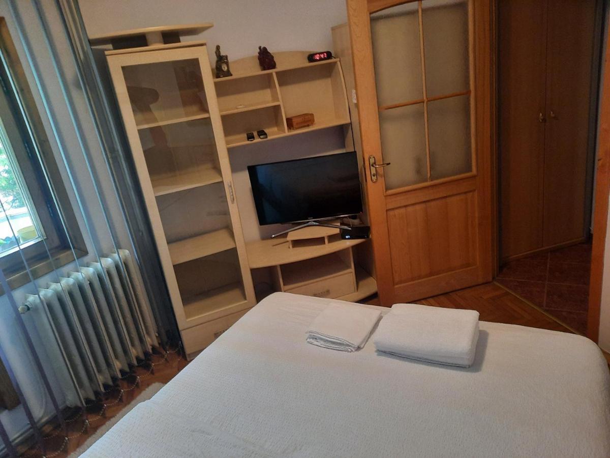 3 Camere Central ยาช ภายนอก รูปภาพ