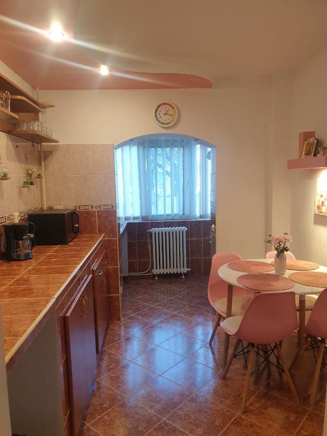 3 Camere Central ยาช ภายนอก รูปภาพ
